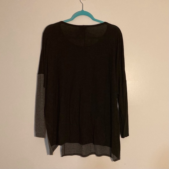 Zim & Zoe Colorblock Knit Top | Lightweight Sweater | 3/4 Sleeves - Picture 2 of 11